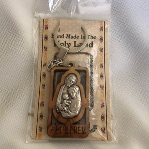 Olive Wood Nativity KeyChain